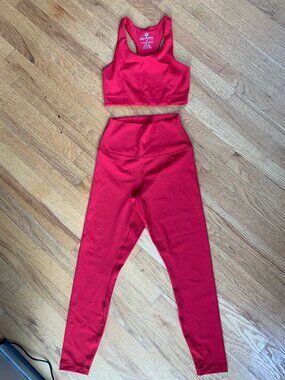 NWOT XS / S Dri-Fit Red Matching Athletic Sports Bra and Leggings
